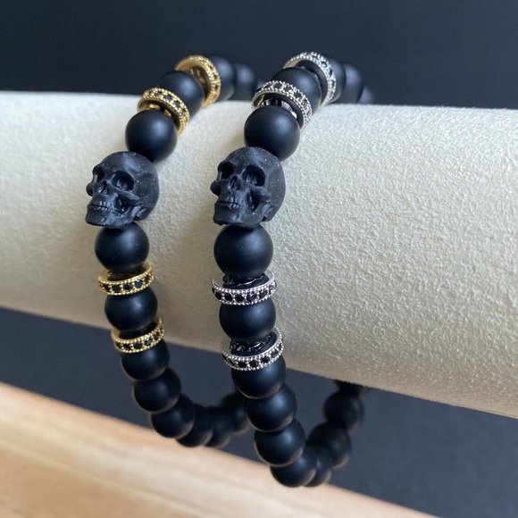 Matte Onyx Black Skull Bracelet with Gold or Silver Accent Beads - Picture 6 of 6